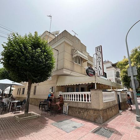 רוטה Hostal Restaurante La Giralda מראה חיצוני תמונה